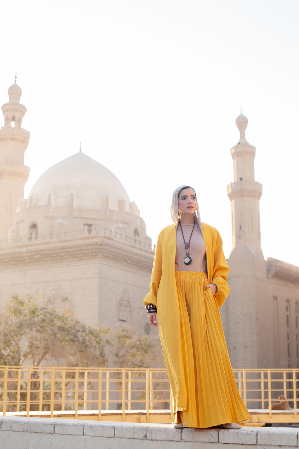 Laylat Al Noor Set