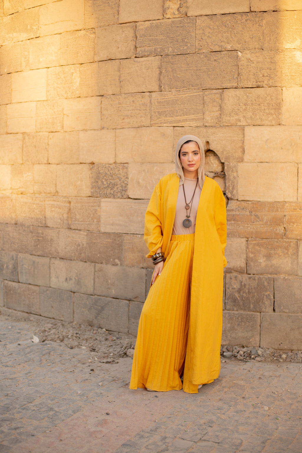 Laylat Al Noor Set