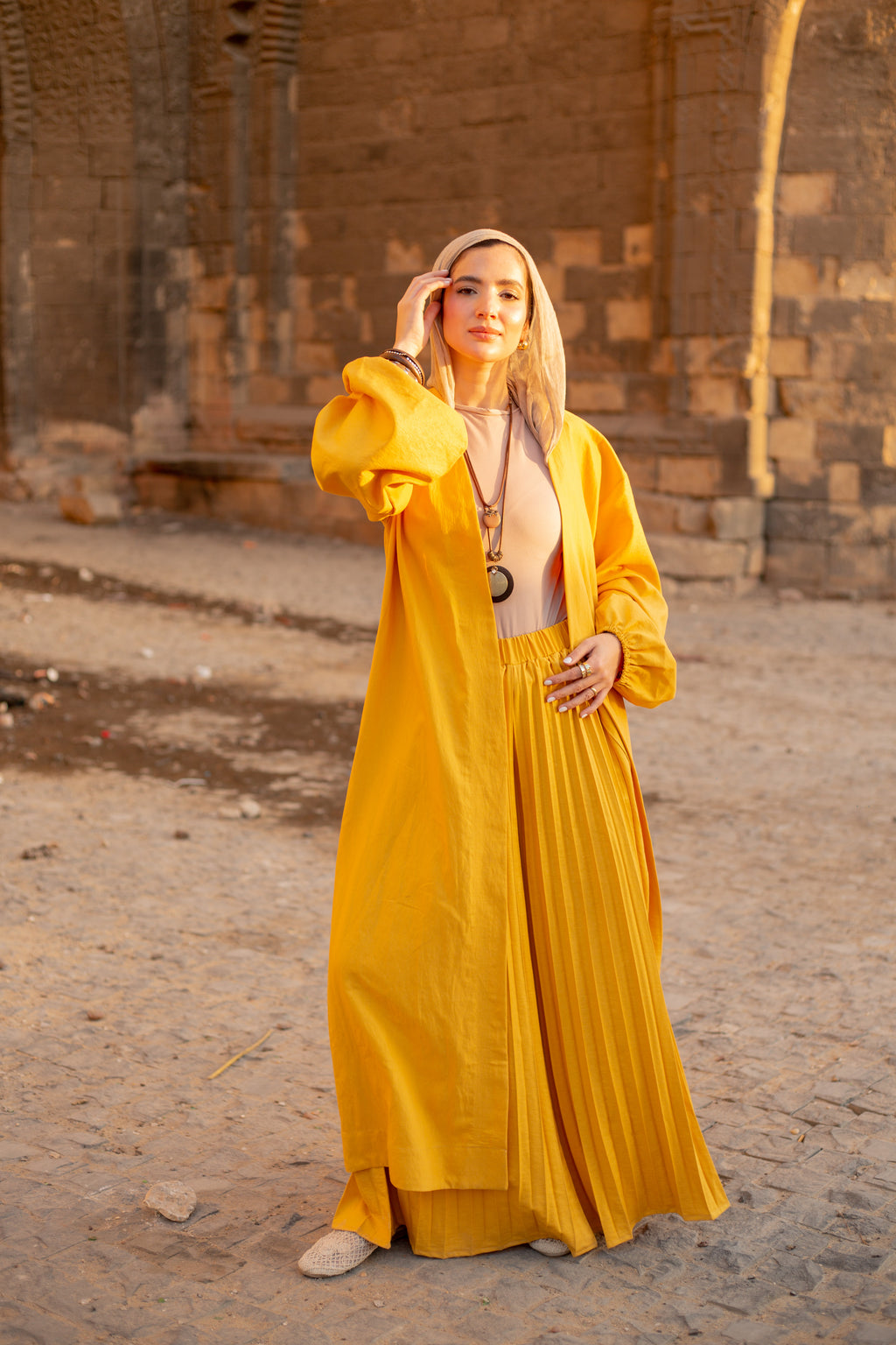 Laylat Al Noor Set